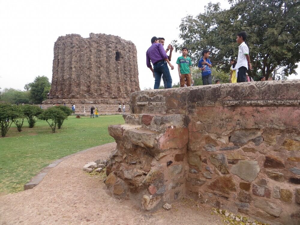 At the Huntyabs Tomb