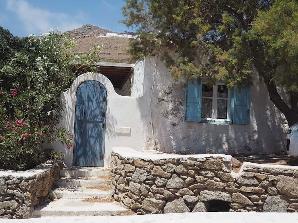 Fun in Mykonos with the little house