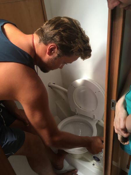 Voyager toilet Medsailors