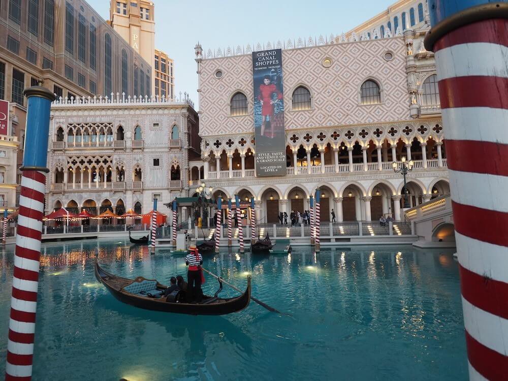 La to the Bay Contiki