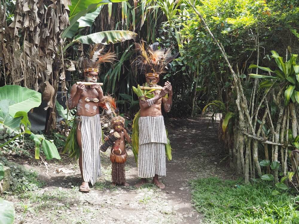 Papua new guinea travel guide