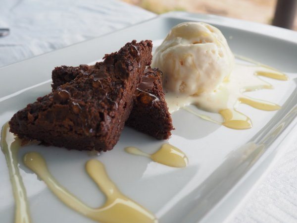 Pulumani Lodge dessert