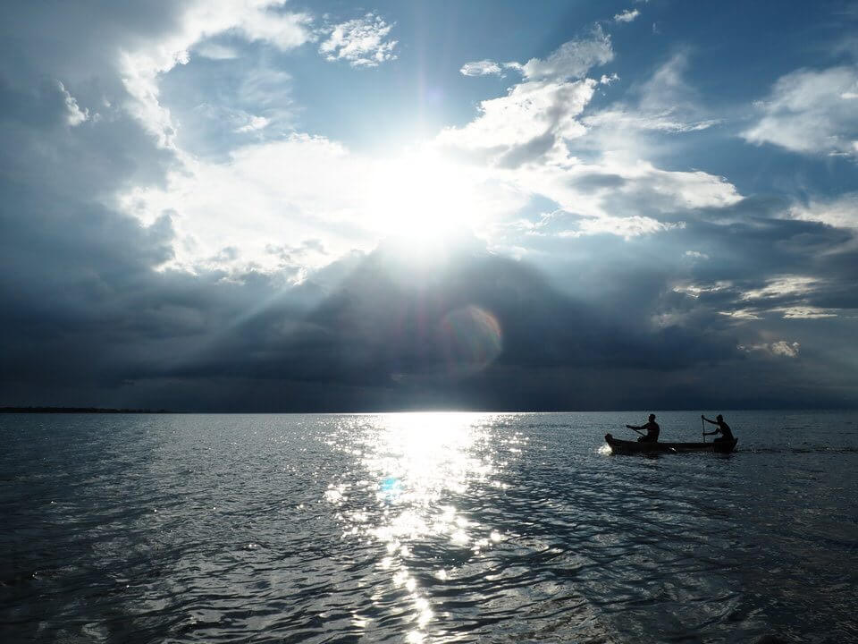 Sunset cruise Pulumani Lodge