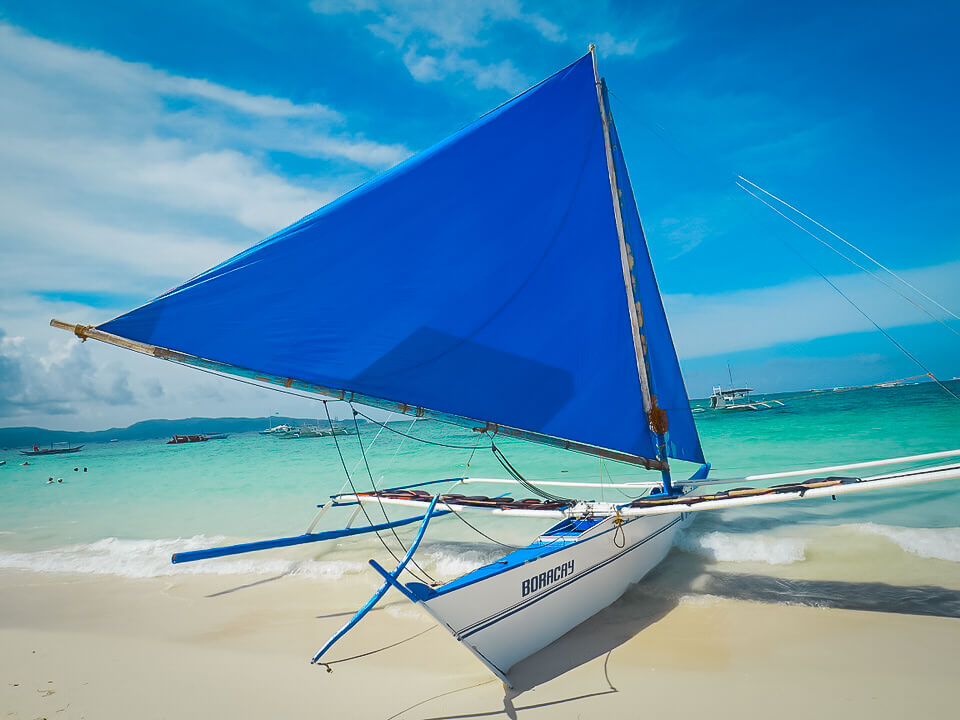 boat on boracay