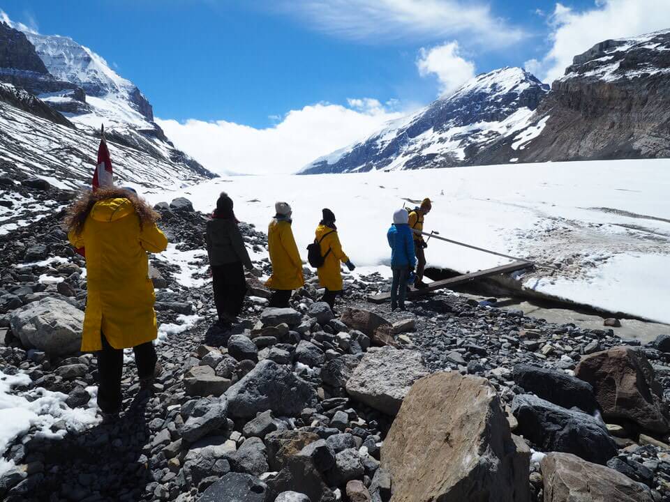 Journey up the Athabascua Glacier