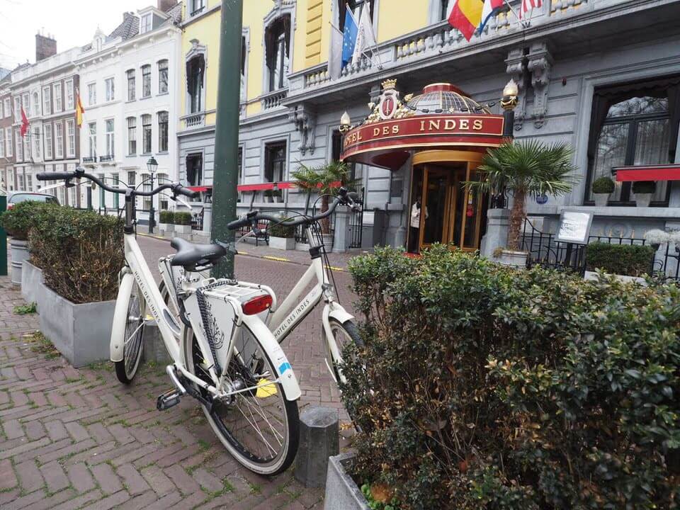 Drinking in the Hague