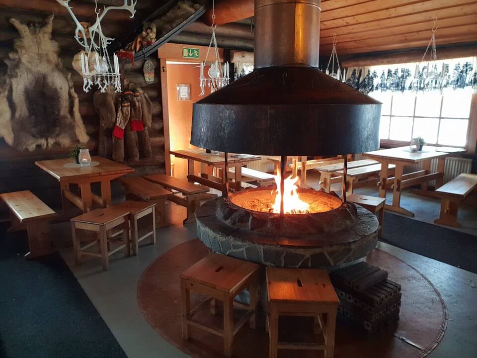 Coffee and cake Yllas