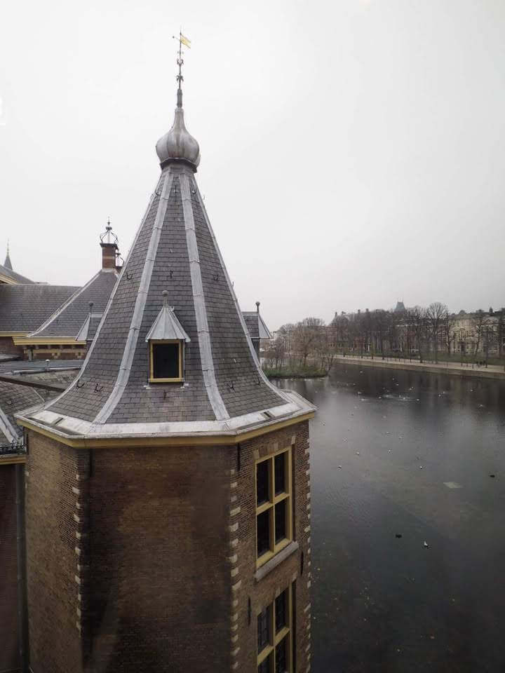 How to get to the Hague