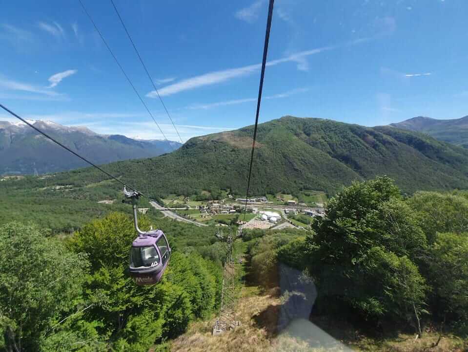 Driving round lake maggiore