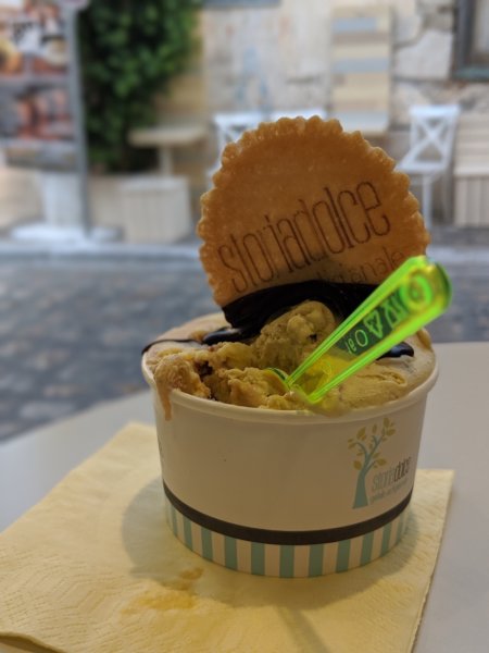 eating in Pythagorio