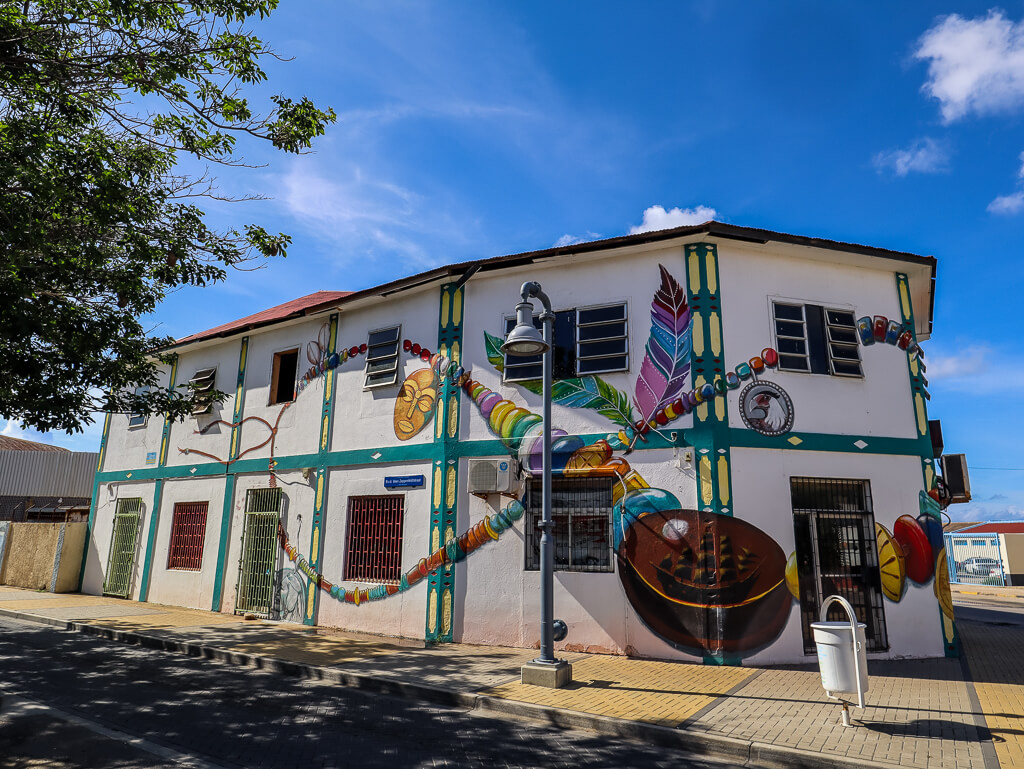 More street art in Aruba 