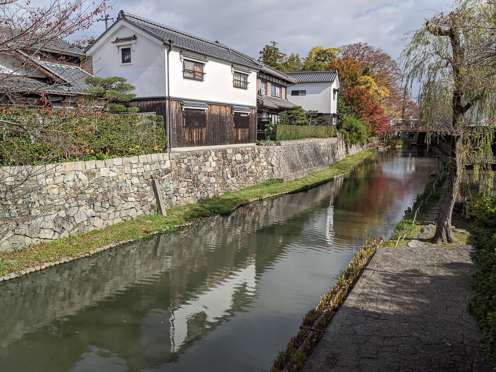 Views of the waterway in Ohmihaciman
