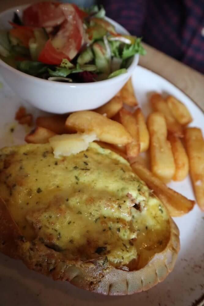 Crab and Lobster Inn