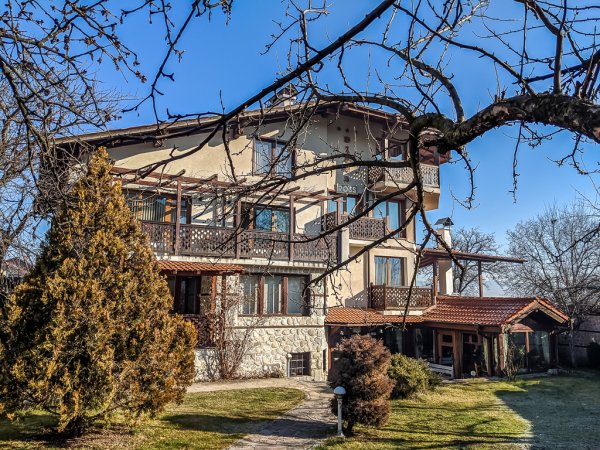 Day in the life of snomads resort bansko