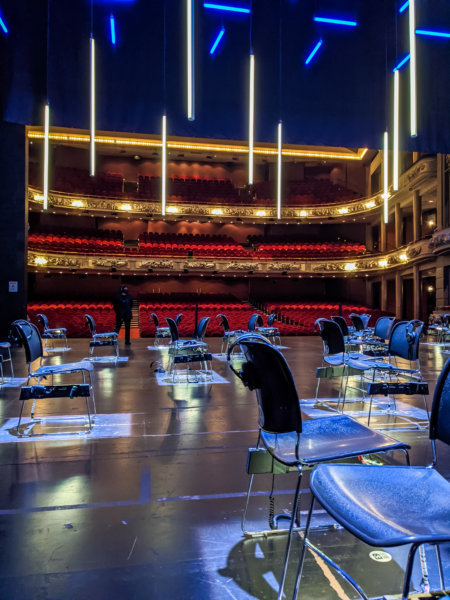 Blindness at the theatre