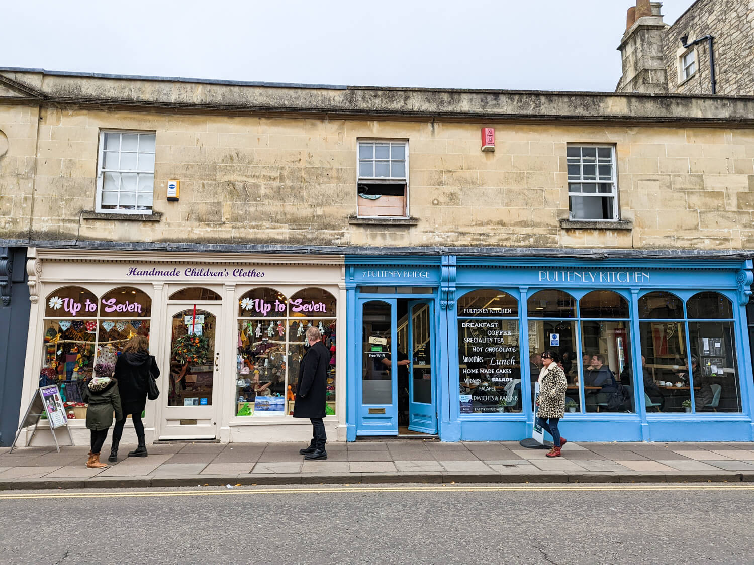 shops on pulteney bridge
