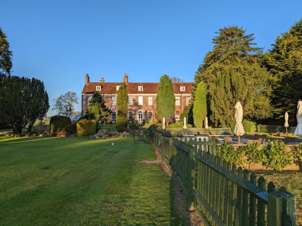 New Park Manor Hotel