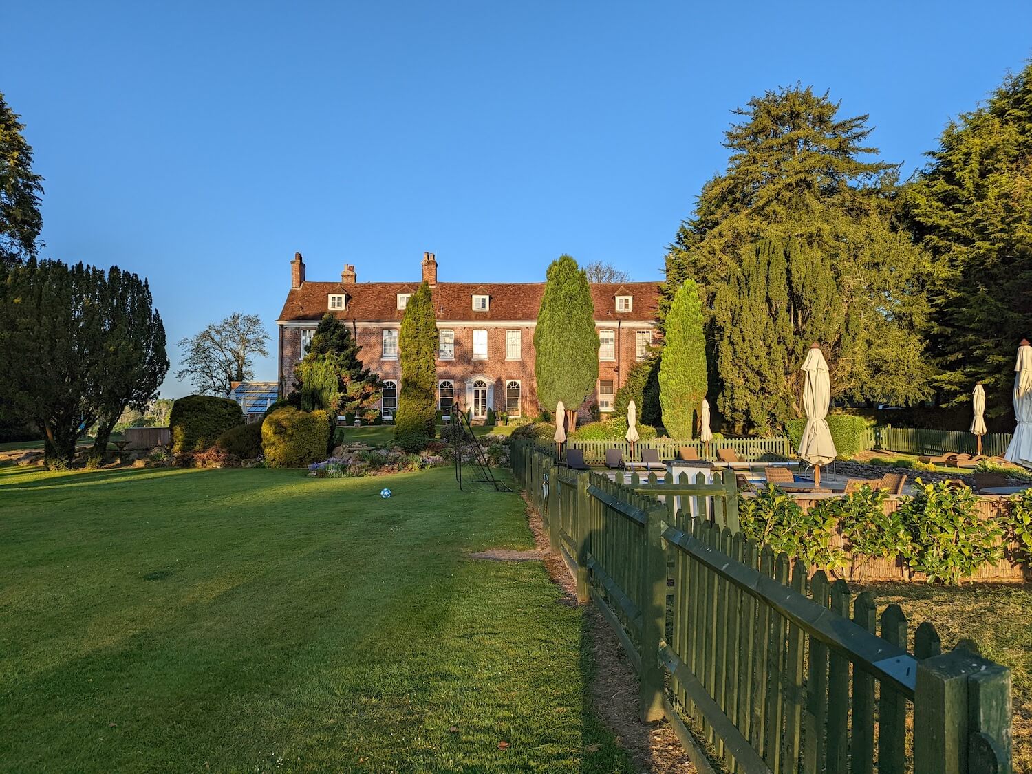 New Park Manor Hotel