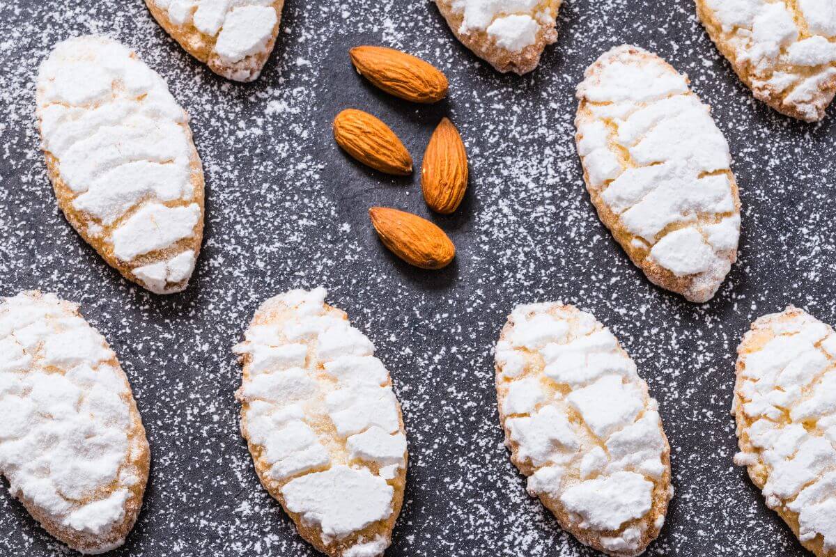 Almond cookies as souvenirs from Rome