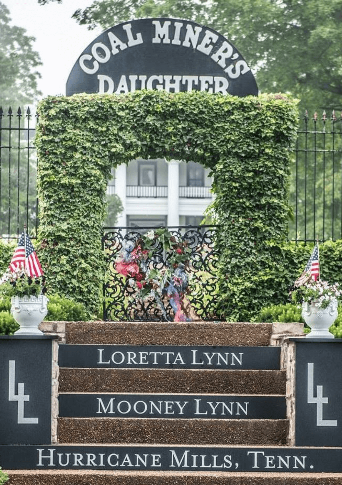The most popular spot for photographs at Loretta Lynn's Ranch