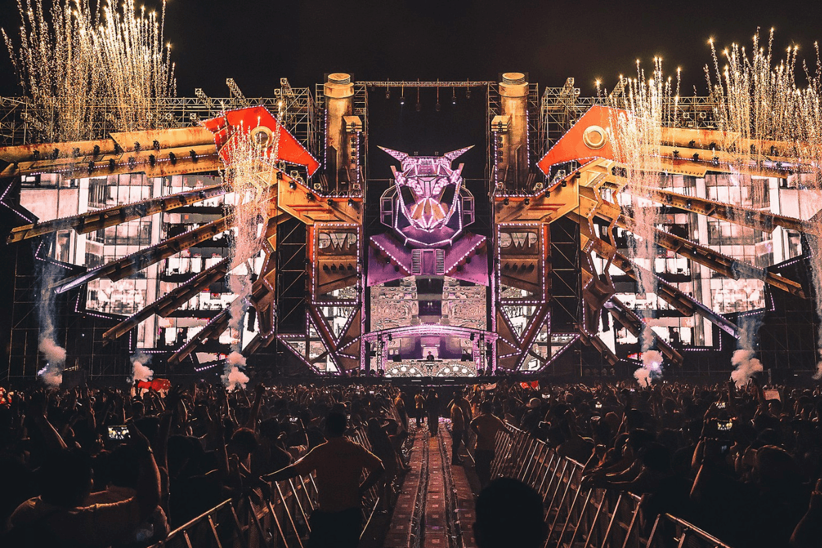 Best festivals in December include the Djakarta Warehouse Project
