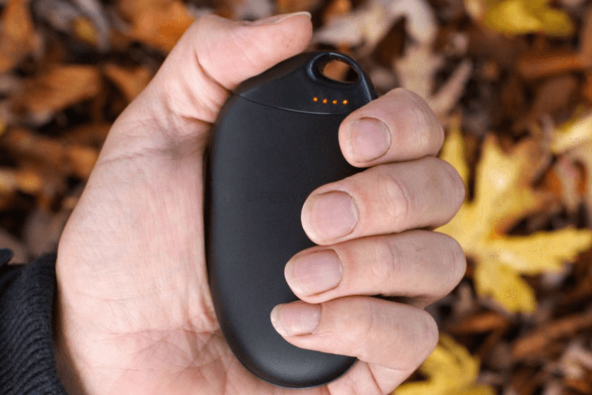 hand warmers as gift ideas for outdoorsy girlfriends 