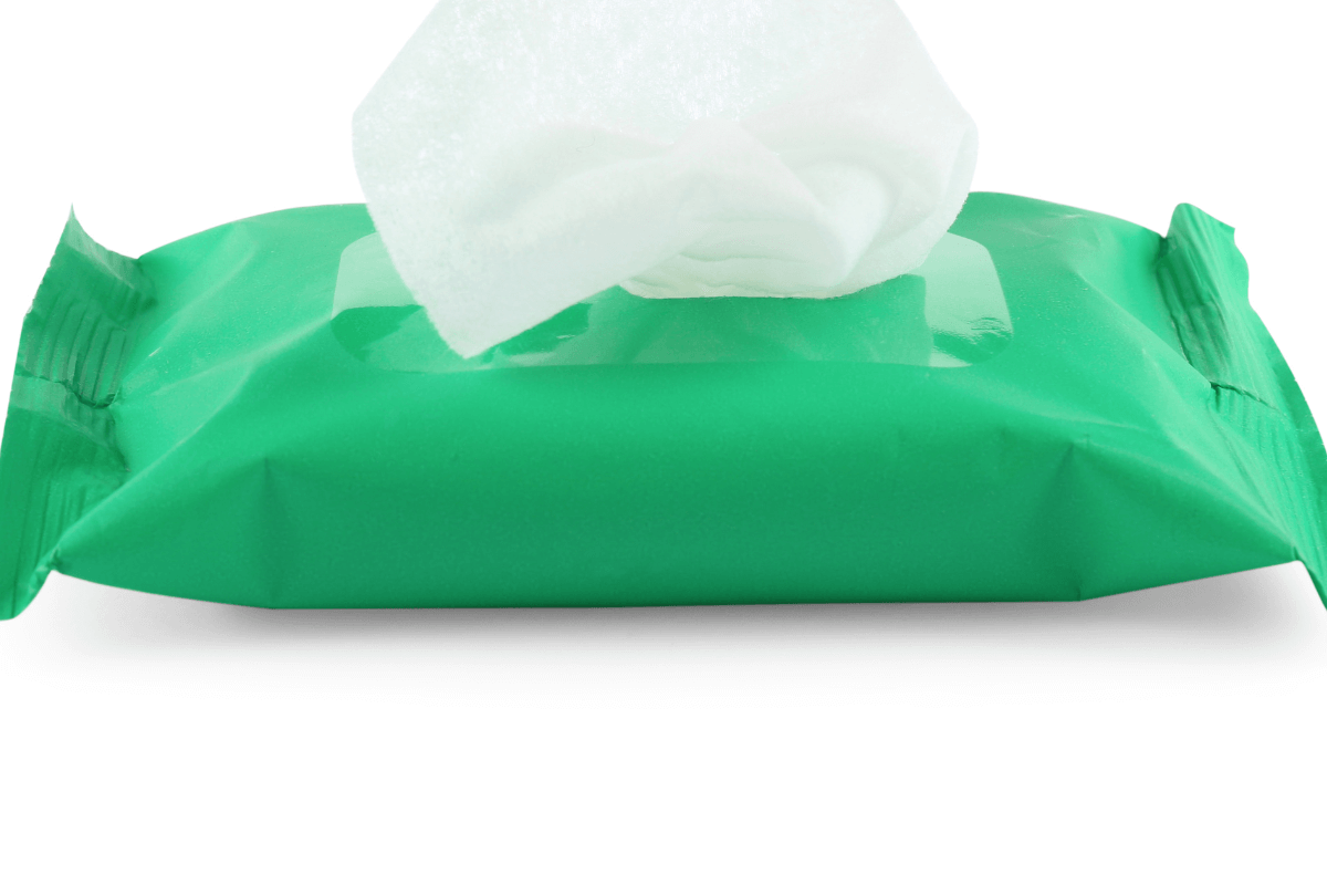 baby wipes are handy items for family day out