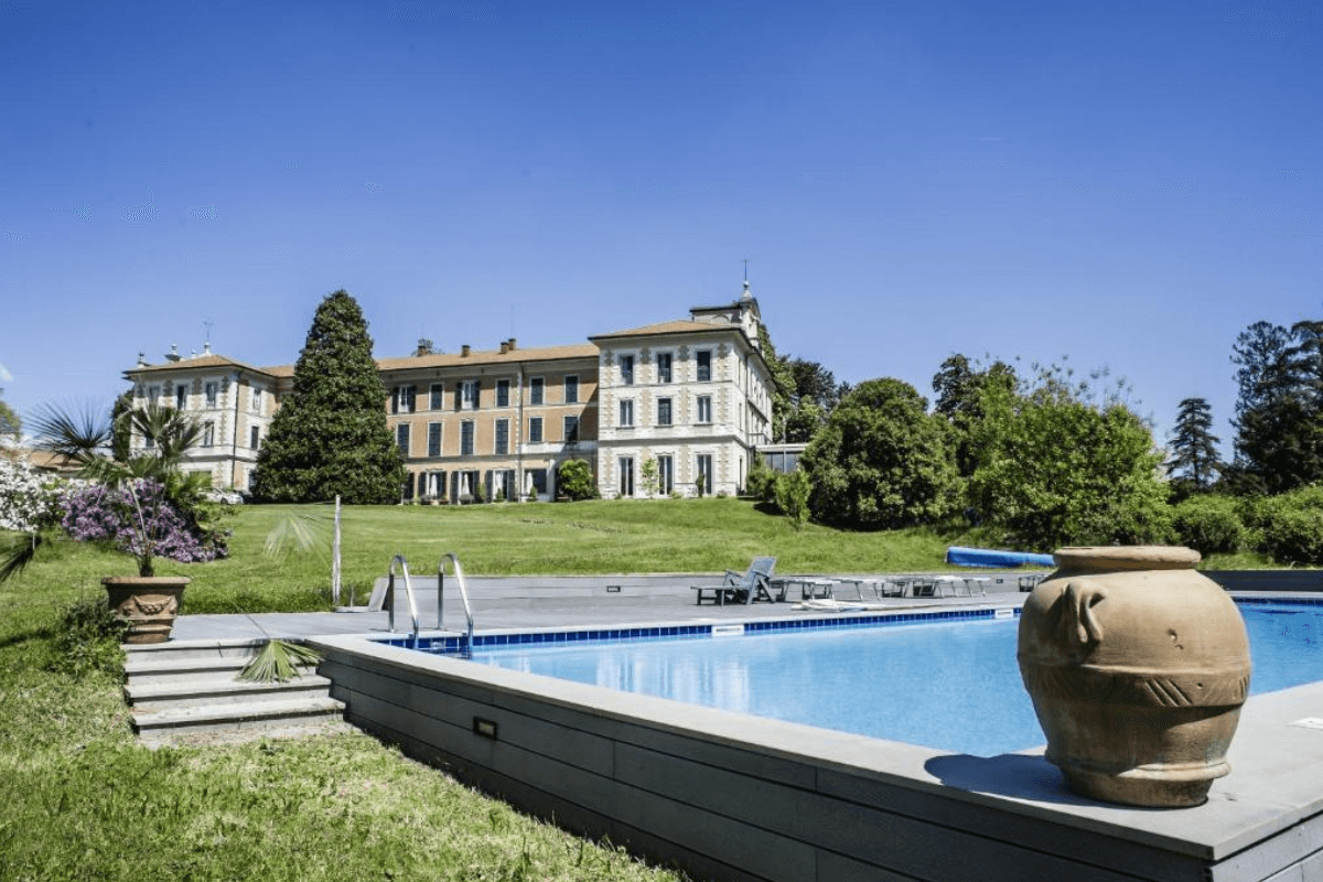 romantic hotels and places to Stay Near Lake Maggiore