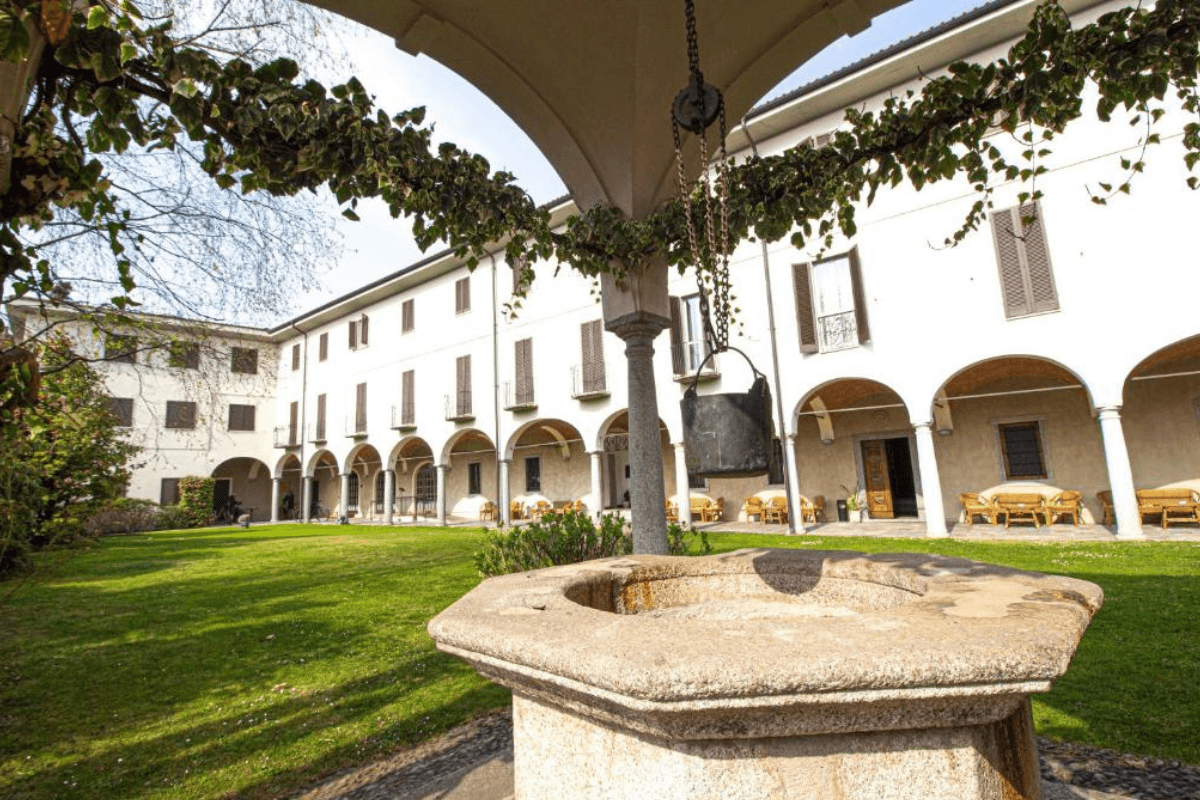 Chiostro Hotel, Intra - hotels in Verbania near Lake Maggiore
