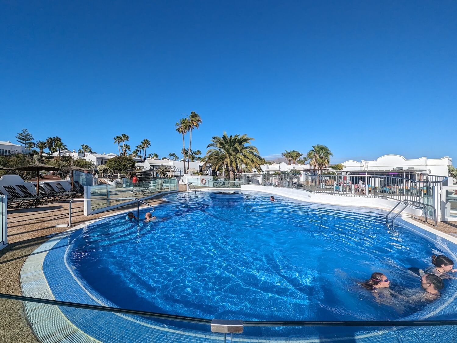 swimming pool at Baily Bar