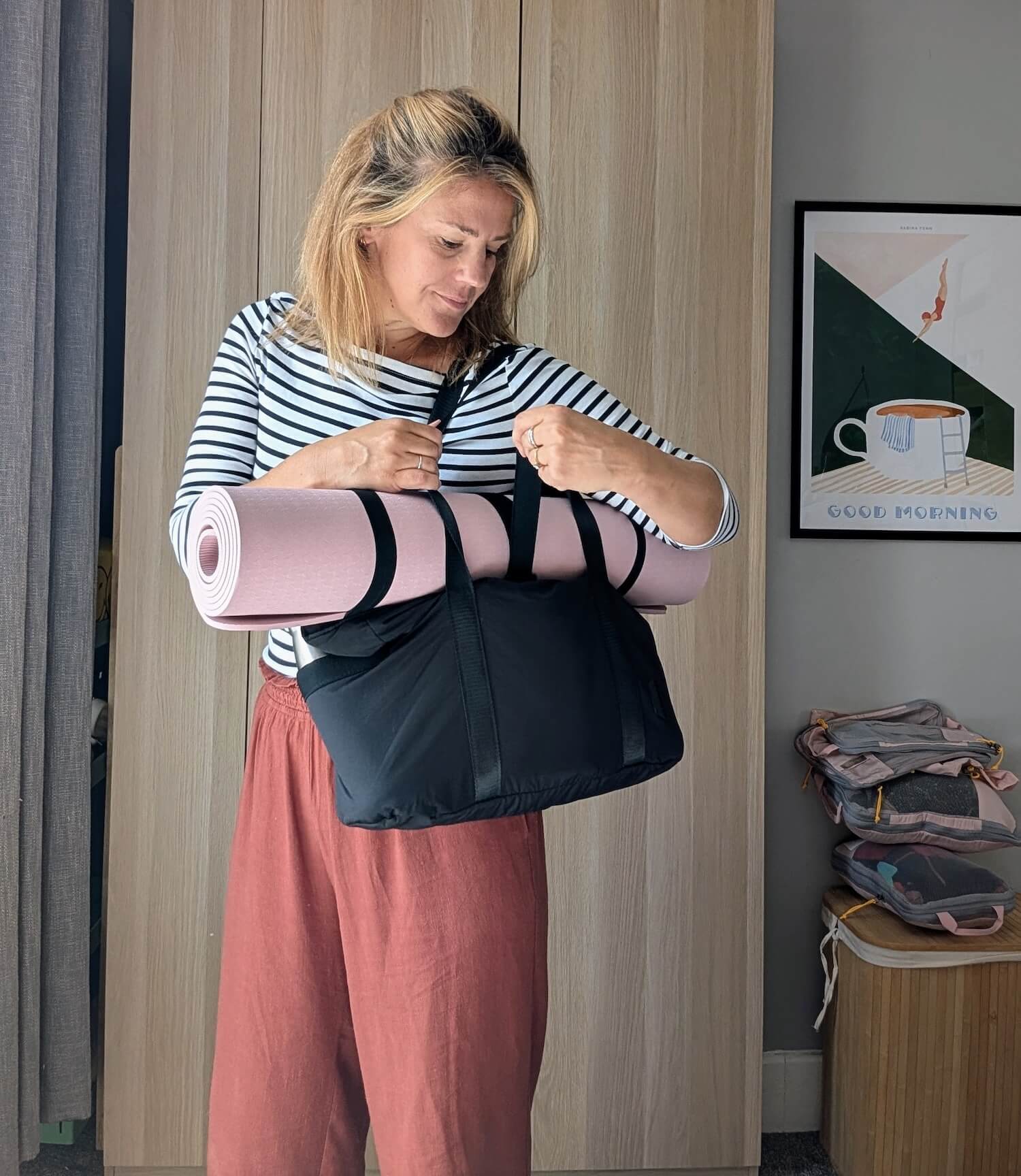 Tote bag that folds down