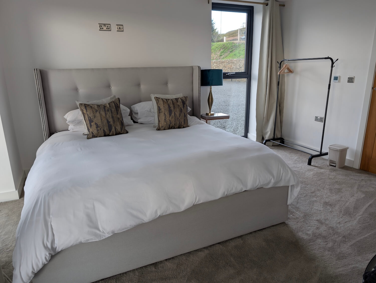 A bedroom at the airbnb