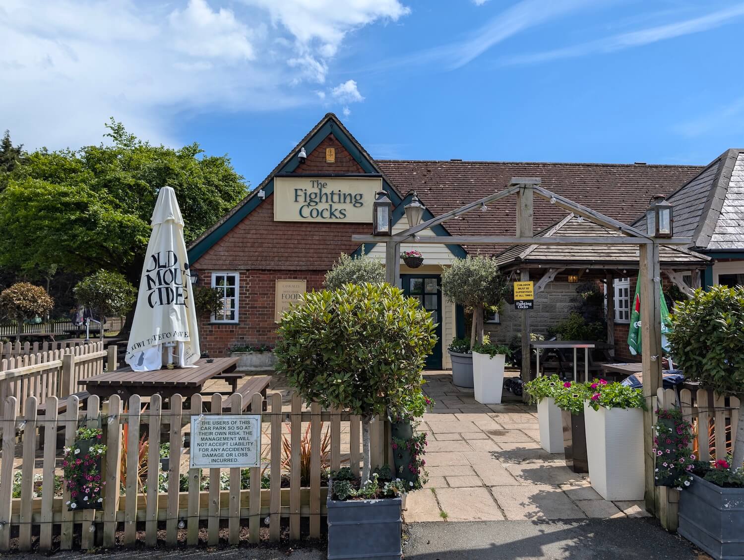 The Fighting Cocks Pub
